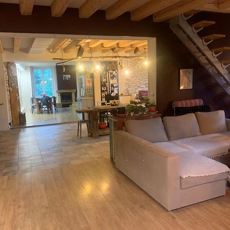 Au Joyeux Lureau Bed & Breakfast Touquin Екстериор снимка